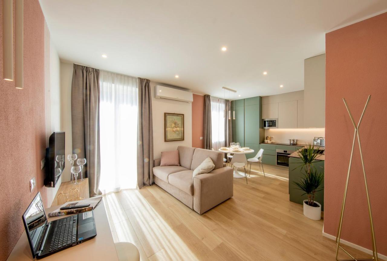 Residence Casa Coppa Appartamento Flox Оменья Екстер'єр фото